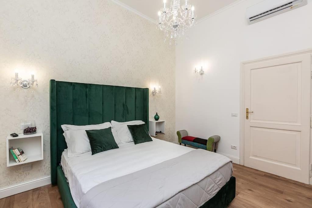 Portico D'Ottavia Lux Apartment โรม ภายนอก รูปภาพ